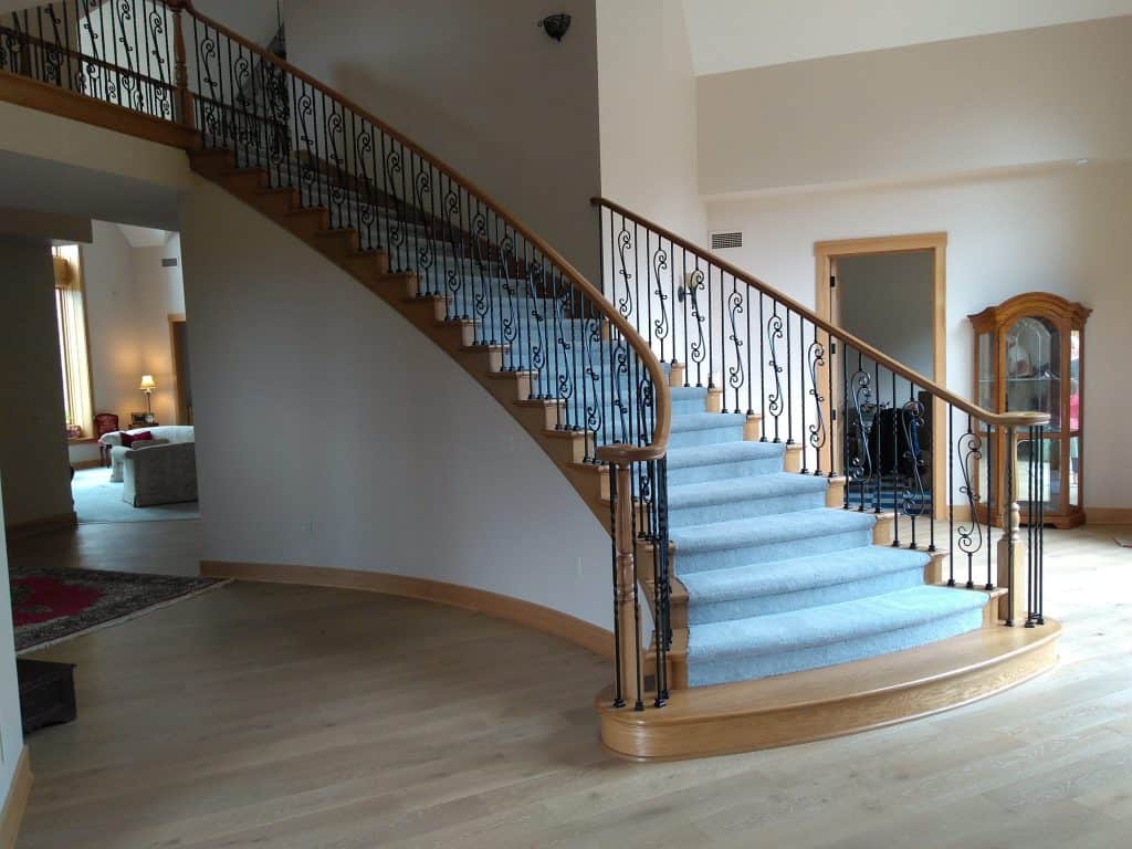 Salem Curved Complete Staircase Build